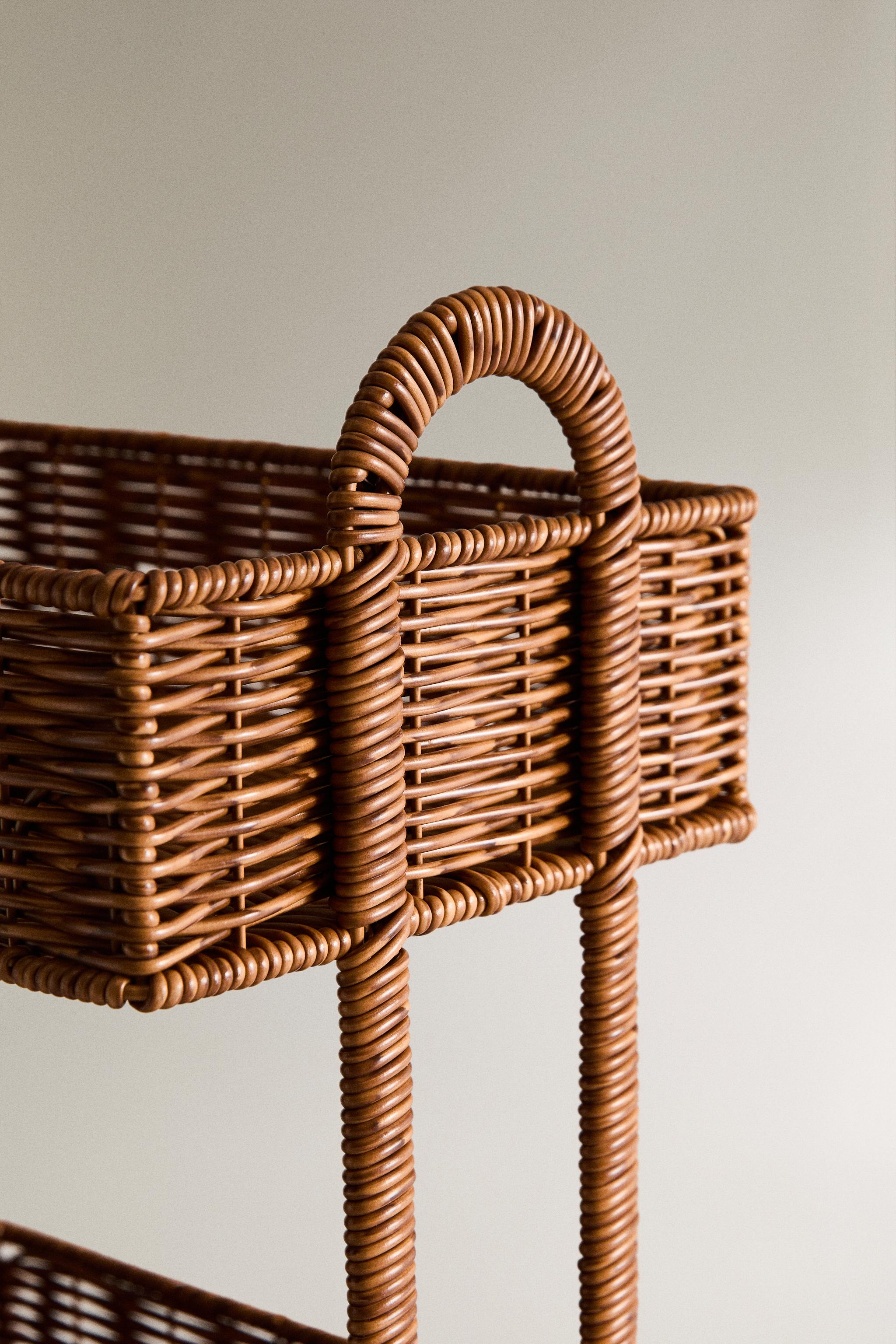 RECYCLED PLASTIC STORAGE UNIT
